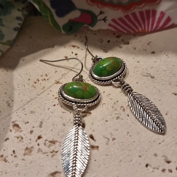 New FP Artisan Silver Feather Earrings with Green Marbled Stones - Picture 3 of 6